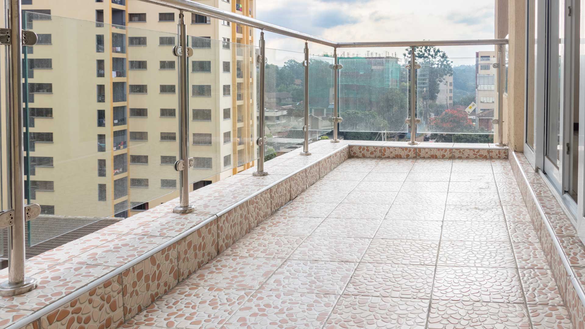 balcony facility in houses for sale in Nairobi